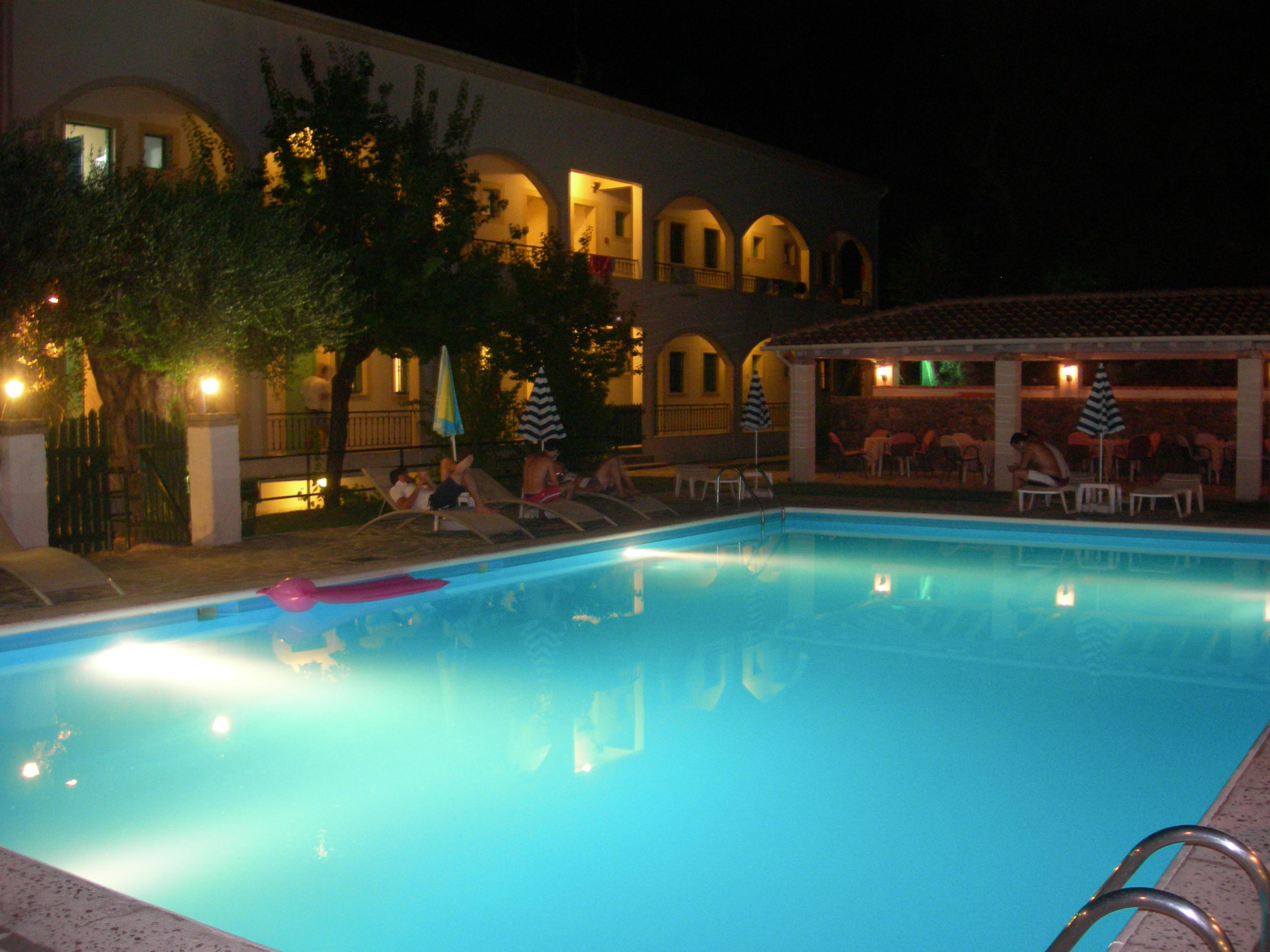 Villa Karmar Hotel Apartments 다시아 외부 사진