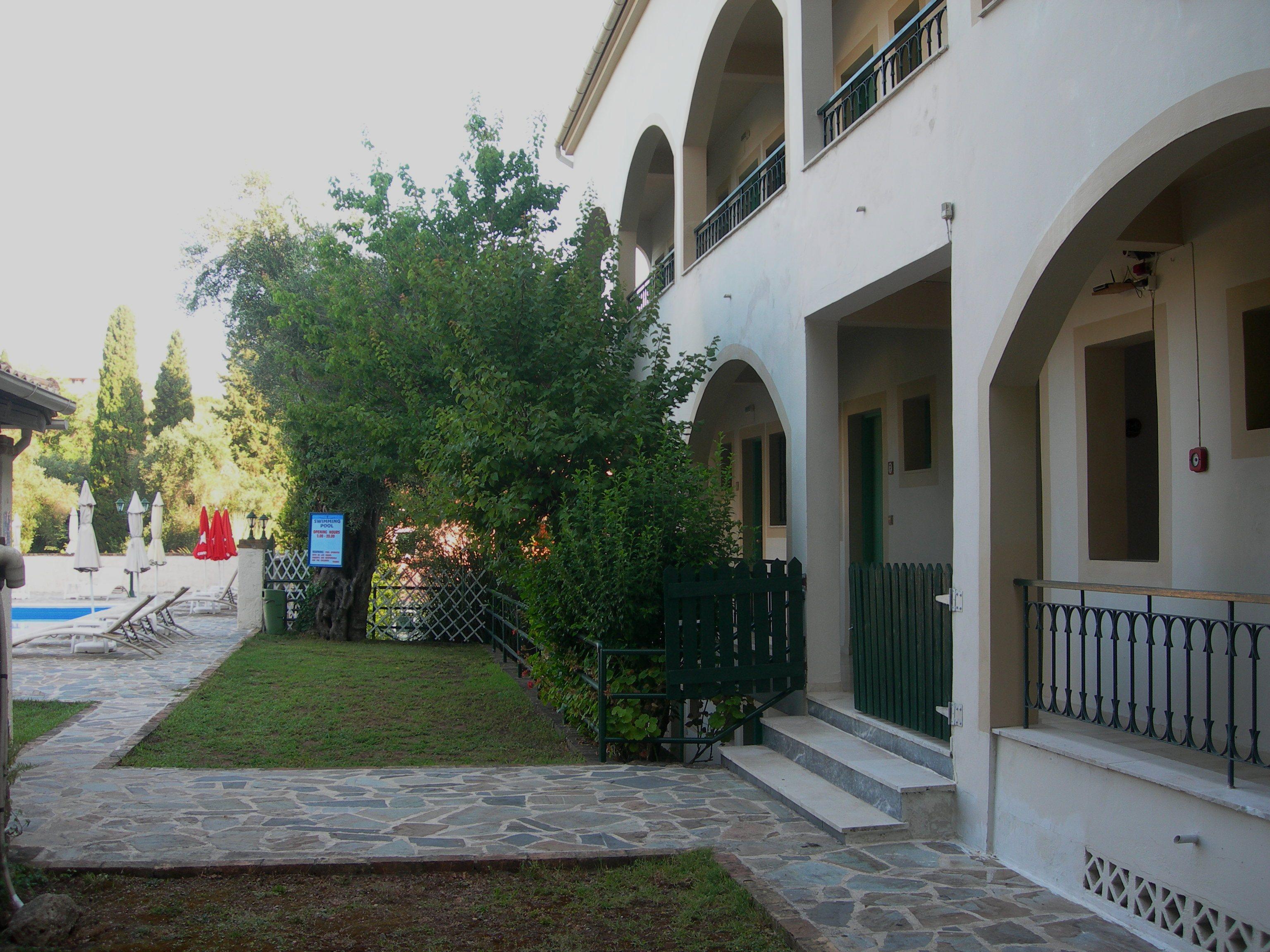 Villa Karmar Hotel Apartments 다시아 외부 사진